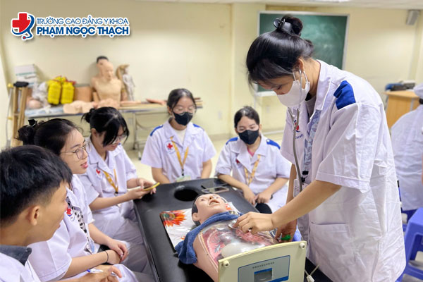 Điều kiện để Y sĩ đa khoa học lên Bác sĩ